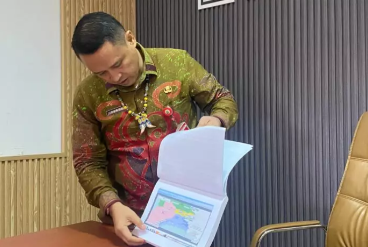 Listrik Perbatasan Masih Jadi PR, ESDM Kaltara Dorong PLTS, Mikrohidro hingga PLTB